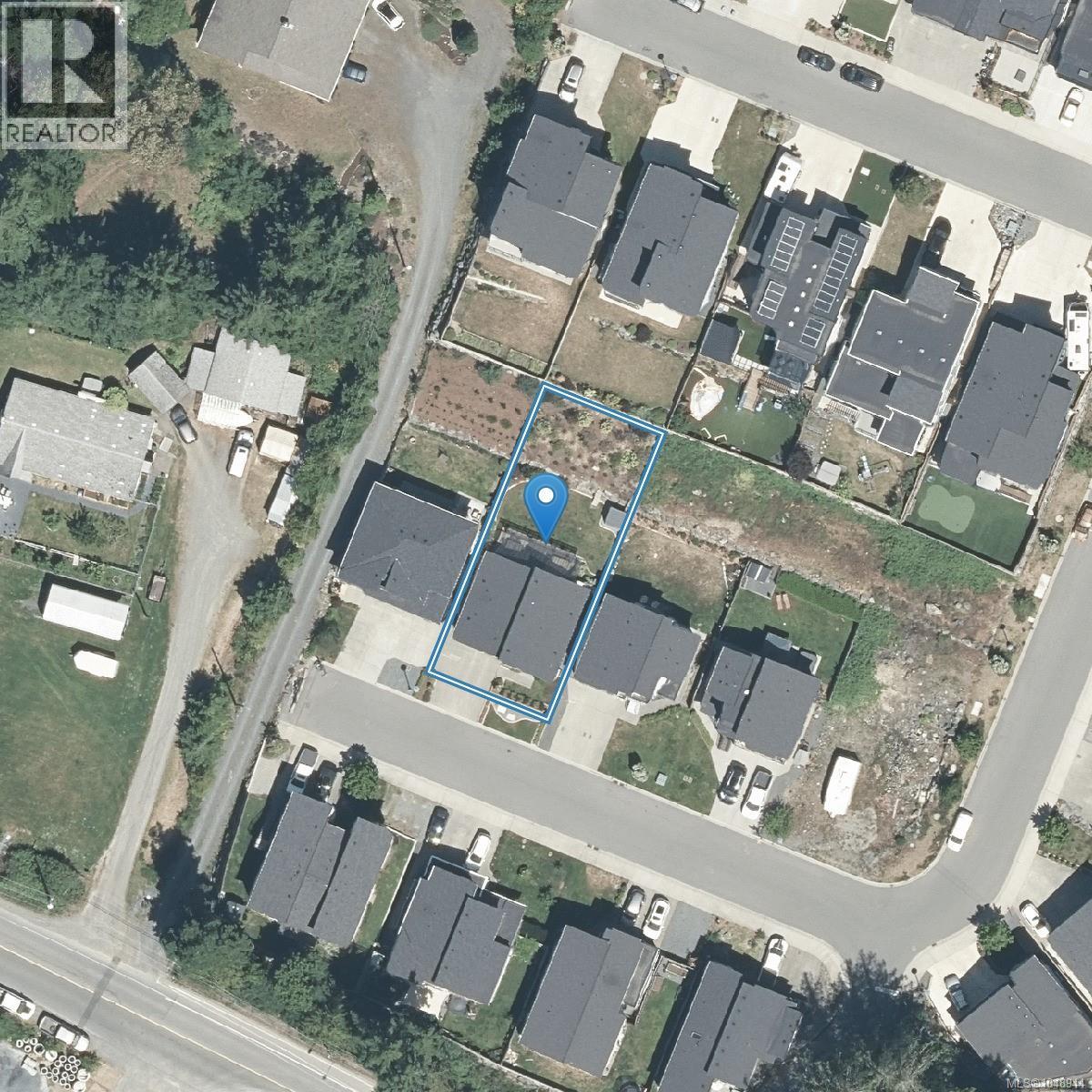 1005 Golden Spire Cres Property Photo 45