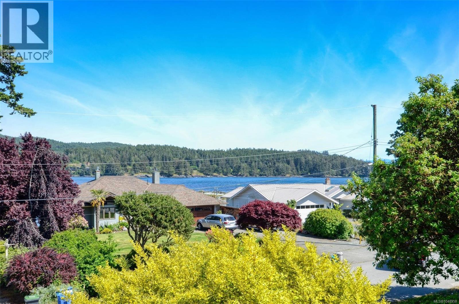 6972 Sea Lion Way Property Photo 1