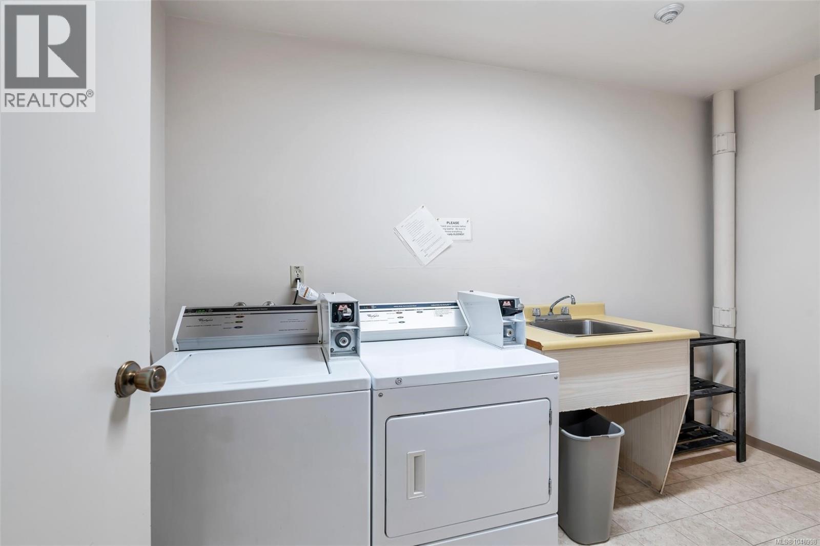 511 1745 Leighton Rd Property Photo 24