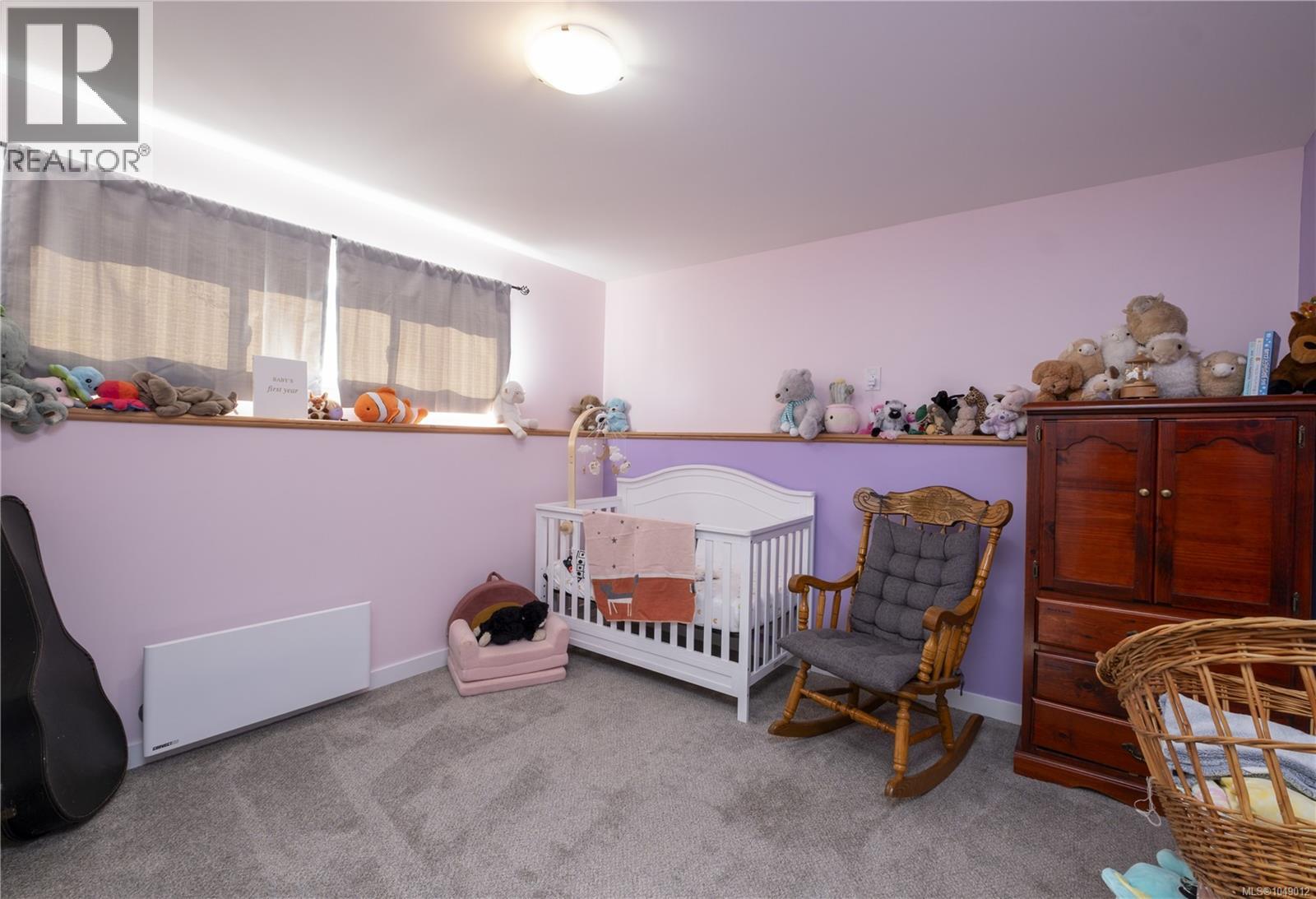 435 Cedar Cres Property Photo 17