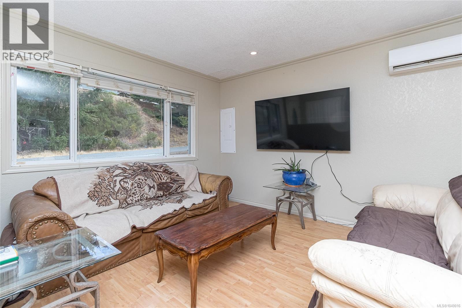 2890 Canyon Park Pl Property Photo 5