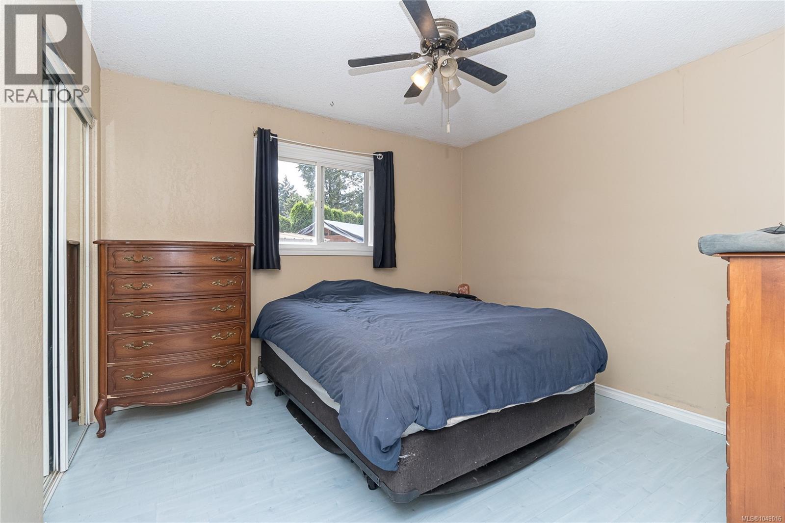 2890 Canyon Park Pl Property Photo 13