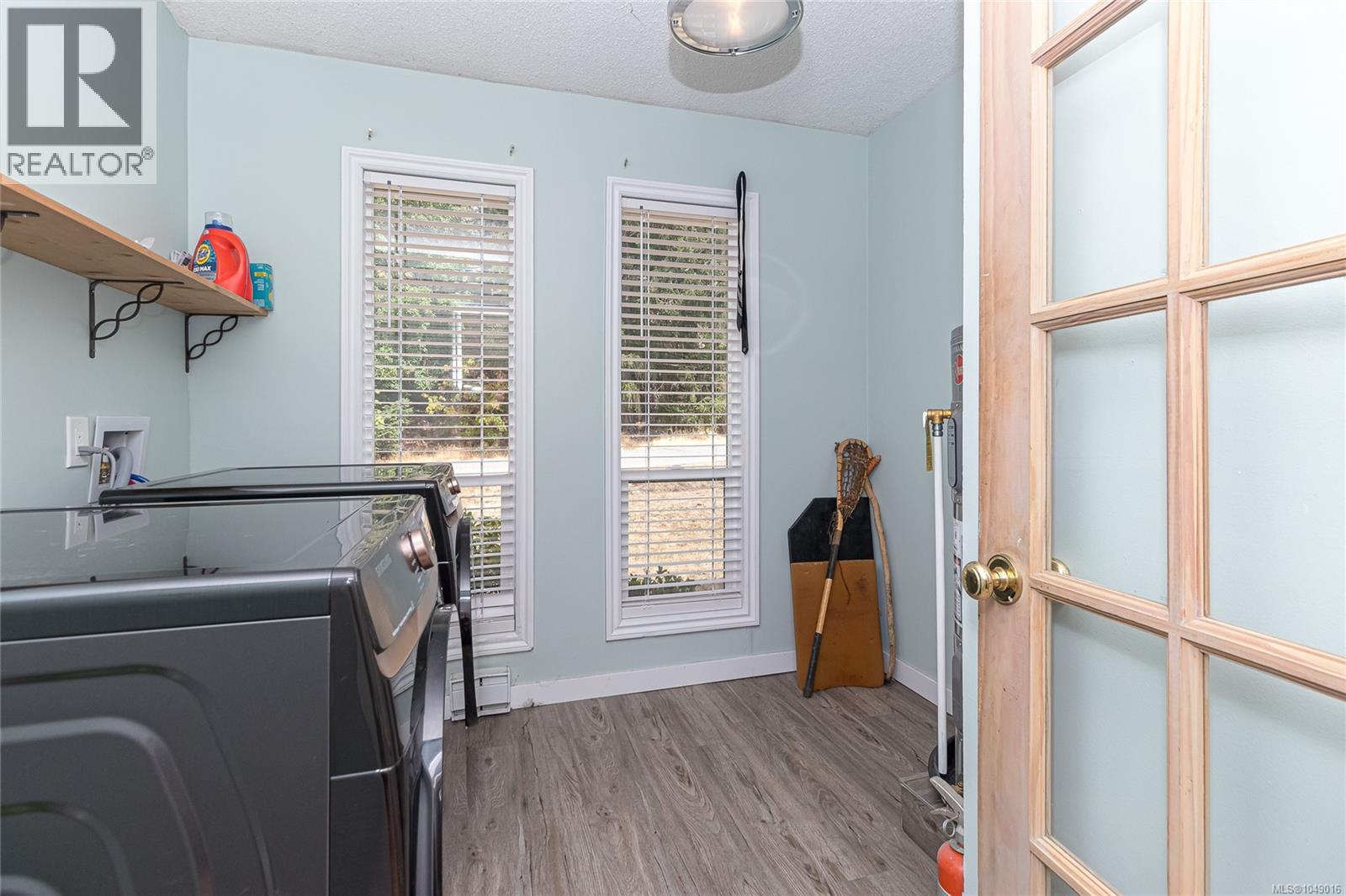 2890 Canyon Park Pl Property Photo 18
