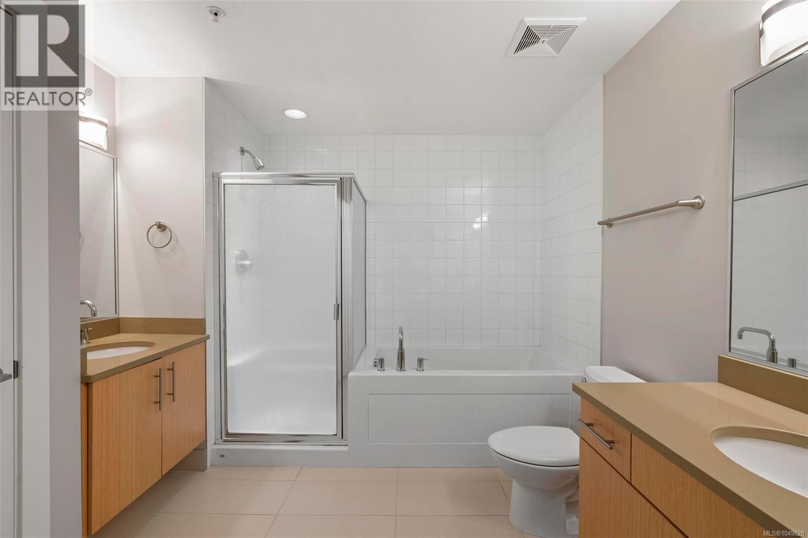 101 4529 West Saanich Rd Property Photo 10