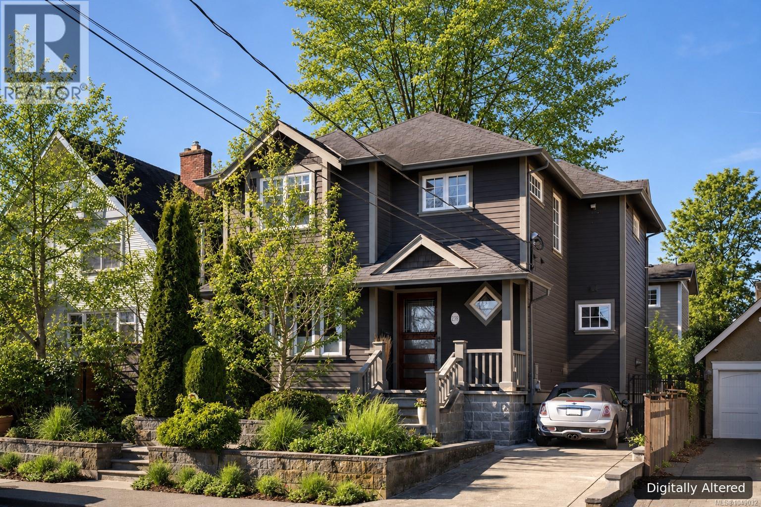238 Richmond Ave Photo de la propriété 1