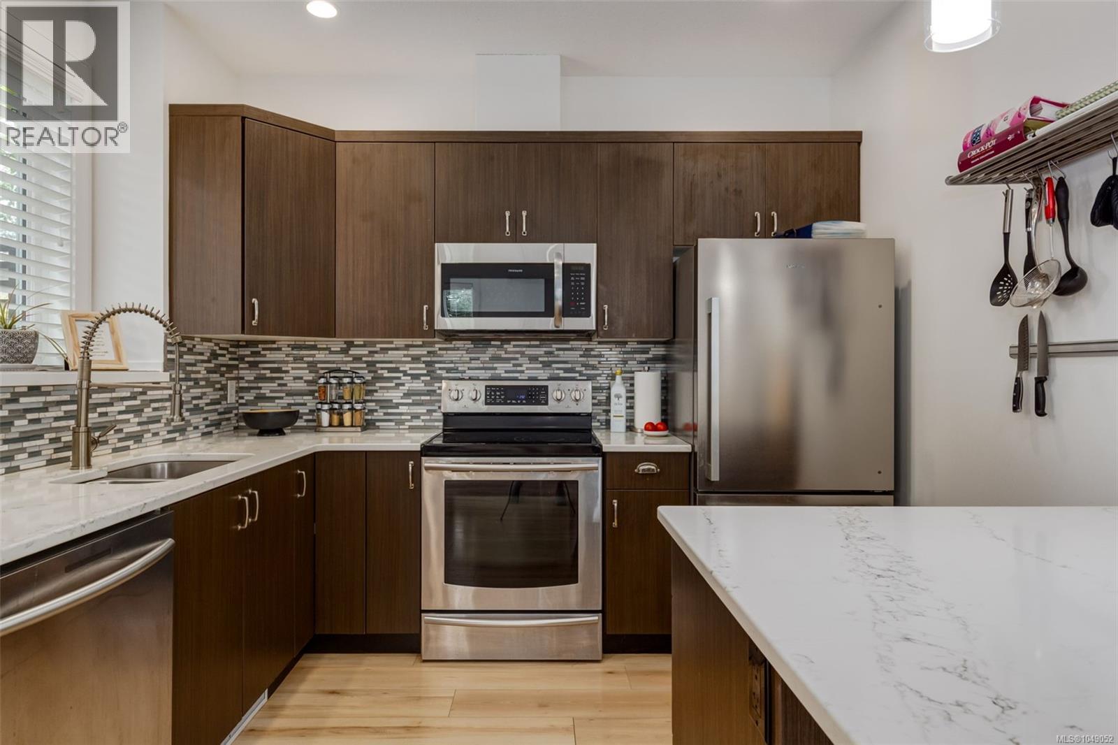 15 3101 Cliffs Rd Property Photo 18