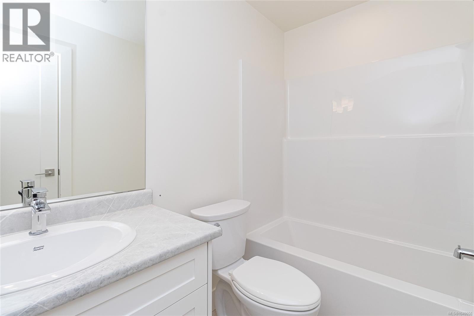 2172 Bellflower Dr Property Photo 33