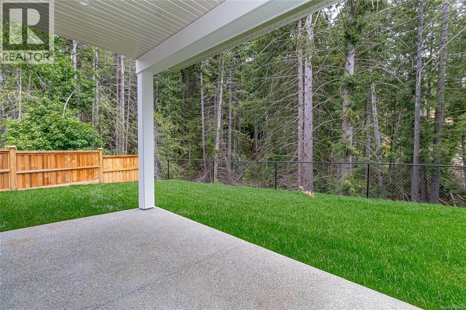 2172 Bellflower Dr Property Photo 35