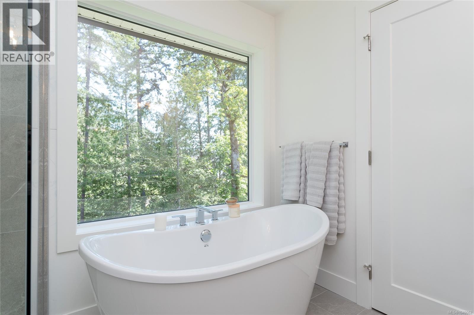 2168 Bellflower Dr Property Photo 24
