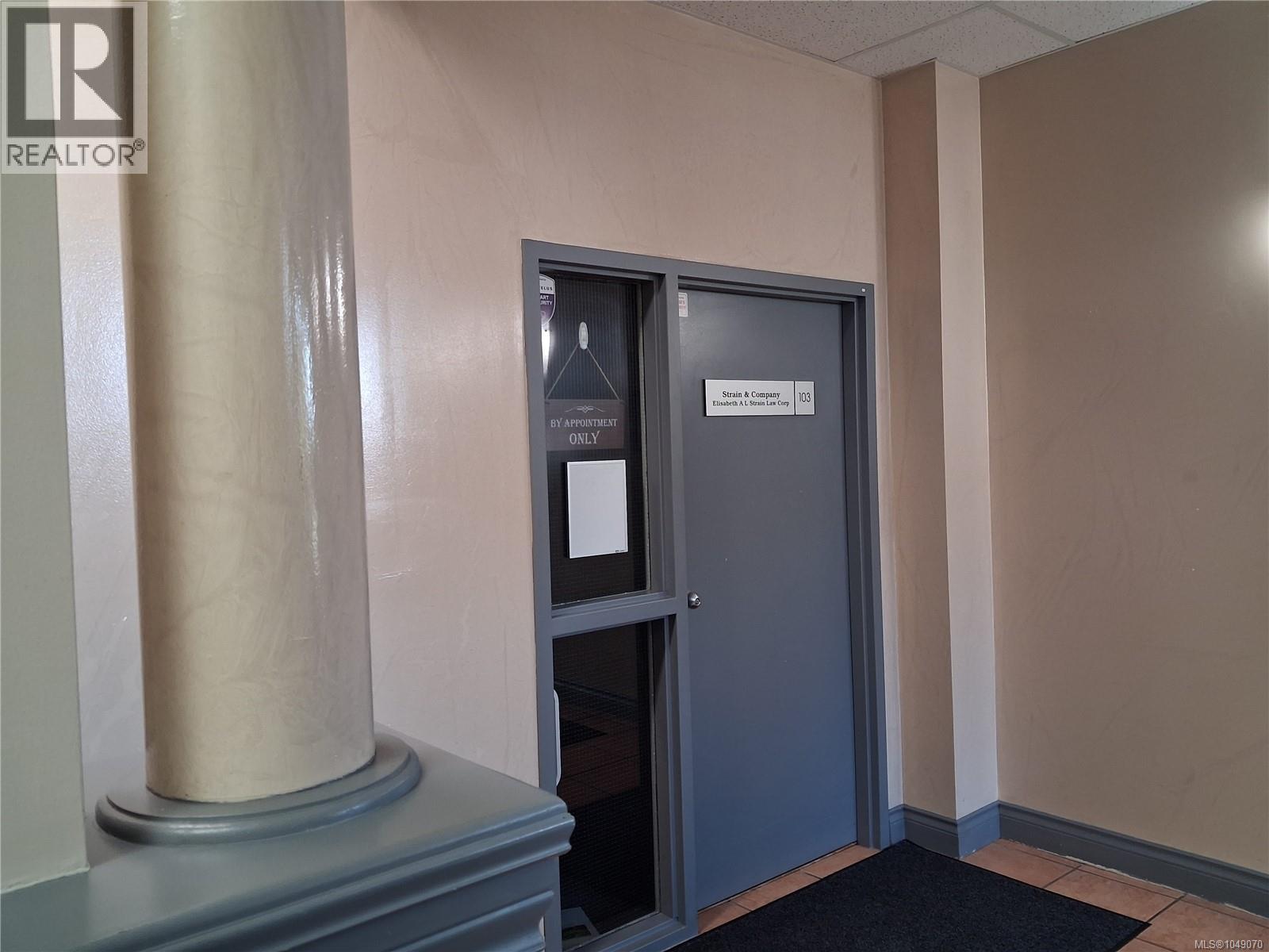 103 75 Front St Property Photo 4