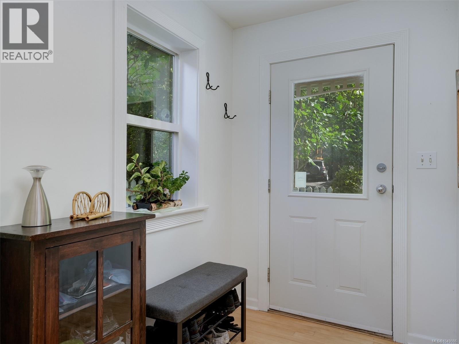 1110 Reno St Property Photo 4