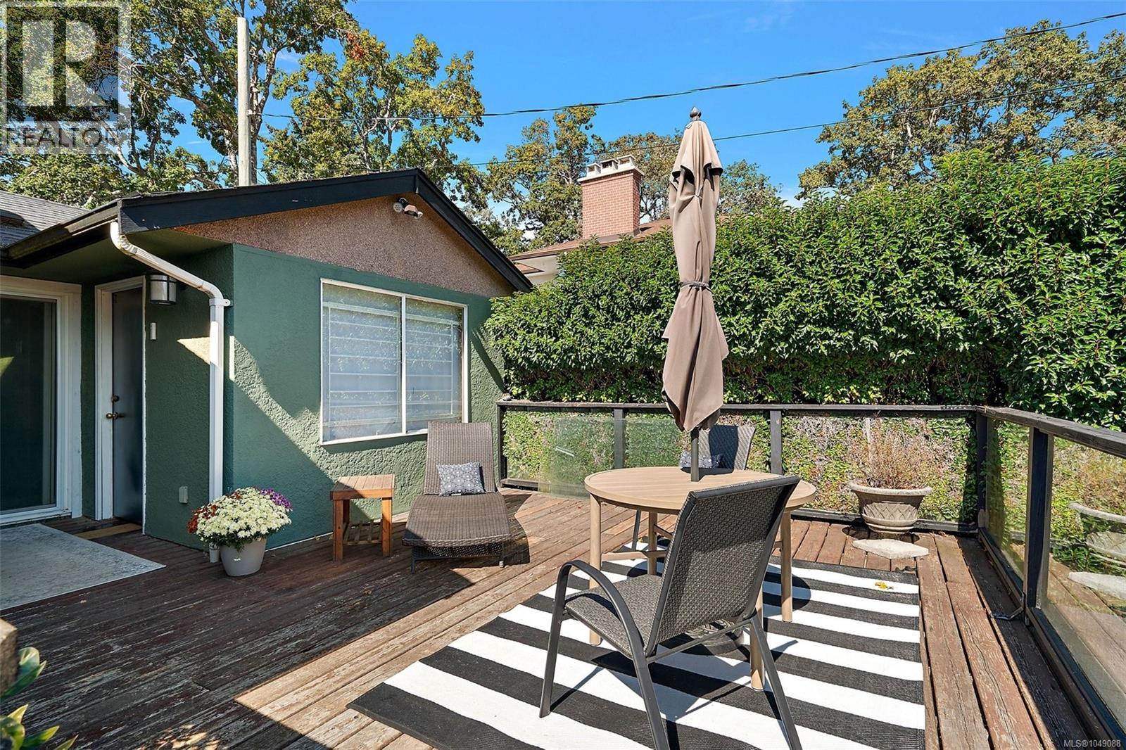 3615 Doncaster Dr Property Photo 31