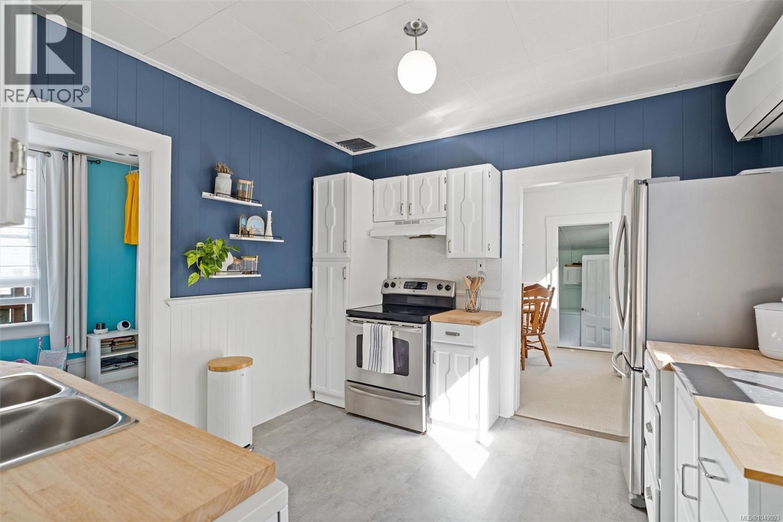 1122 North Park St Property Photo 16