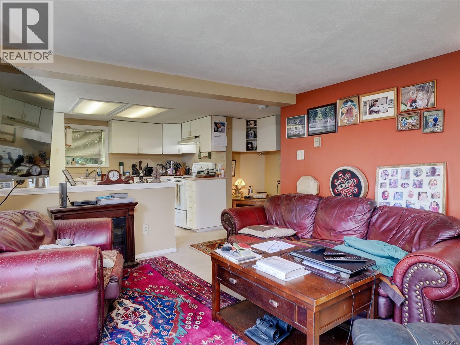 1167 Goldstream Ave Property Photo 11