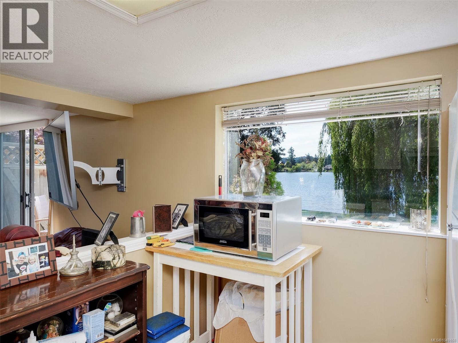 1167 Goldstream Ave Property Photo 14