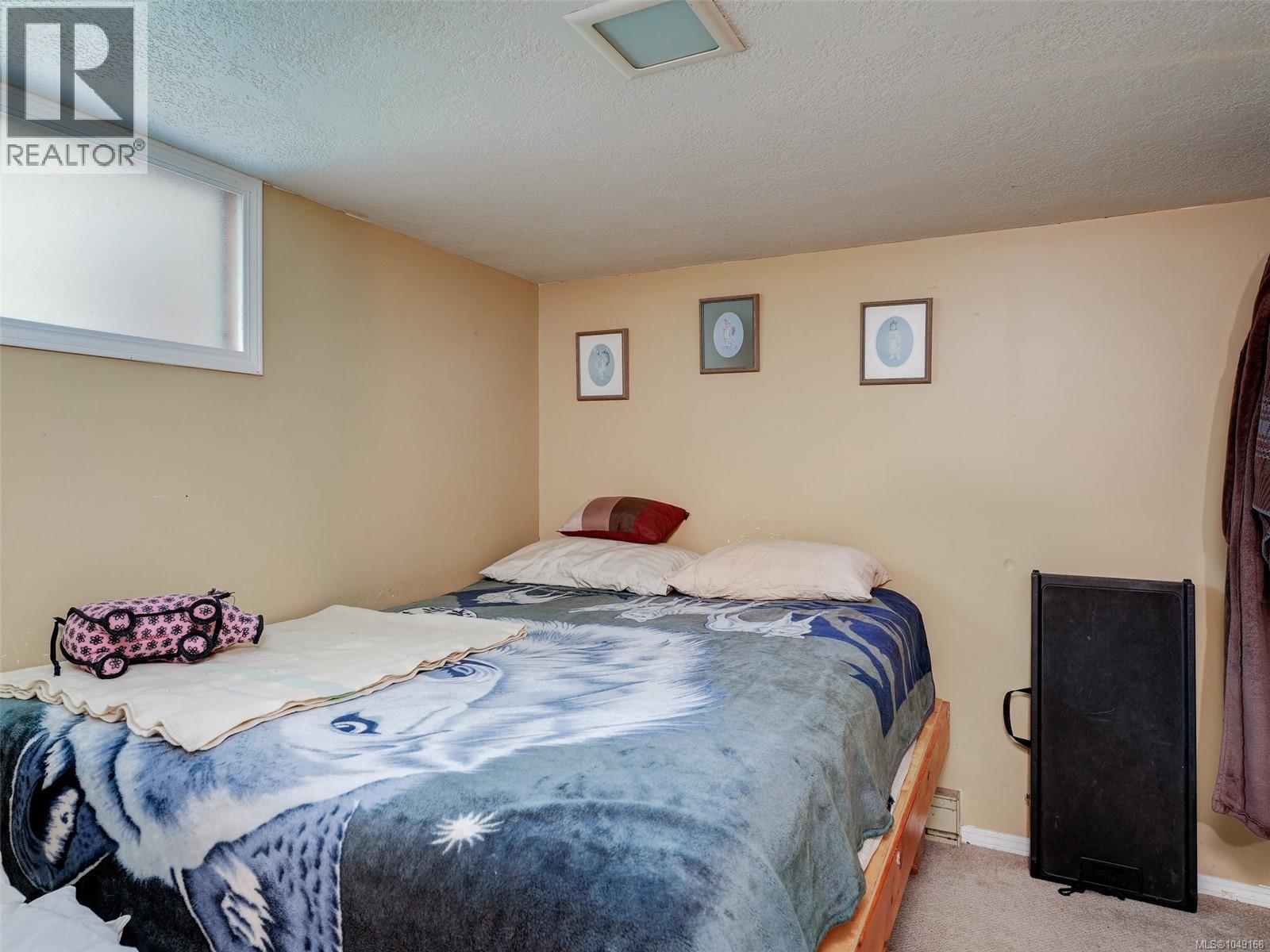 1167 Goldstream Ave Property Photo 15