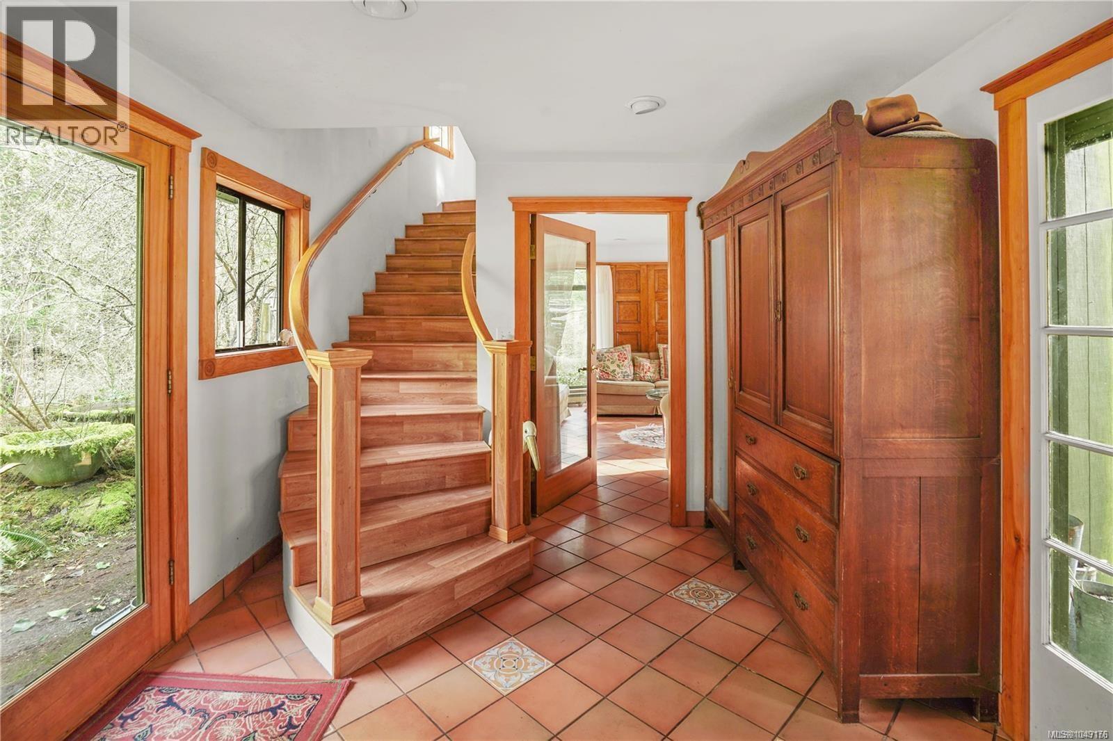3383 Lakeridge Pl Property Photo 6