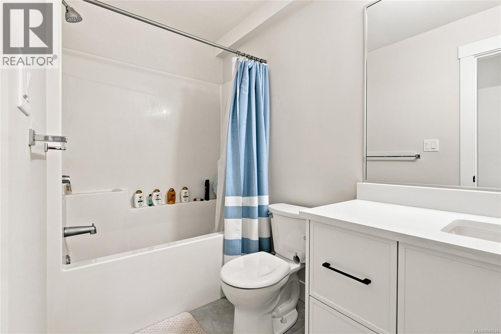 1212 Moonstone Loop Property Photo 35
