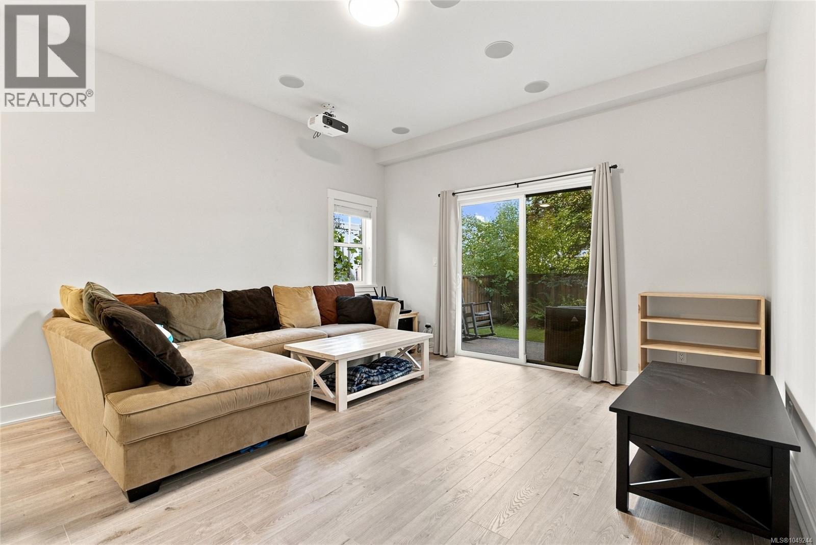 1212 Moonstone Loop Property Photo 38