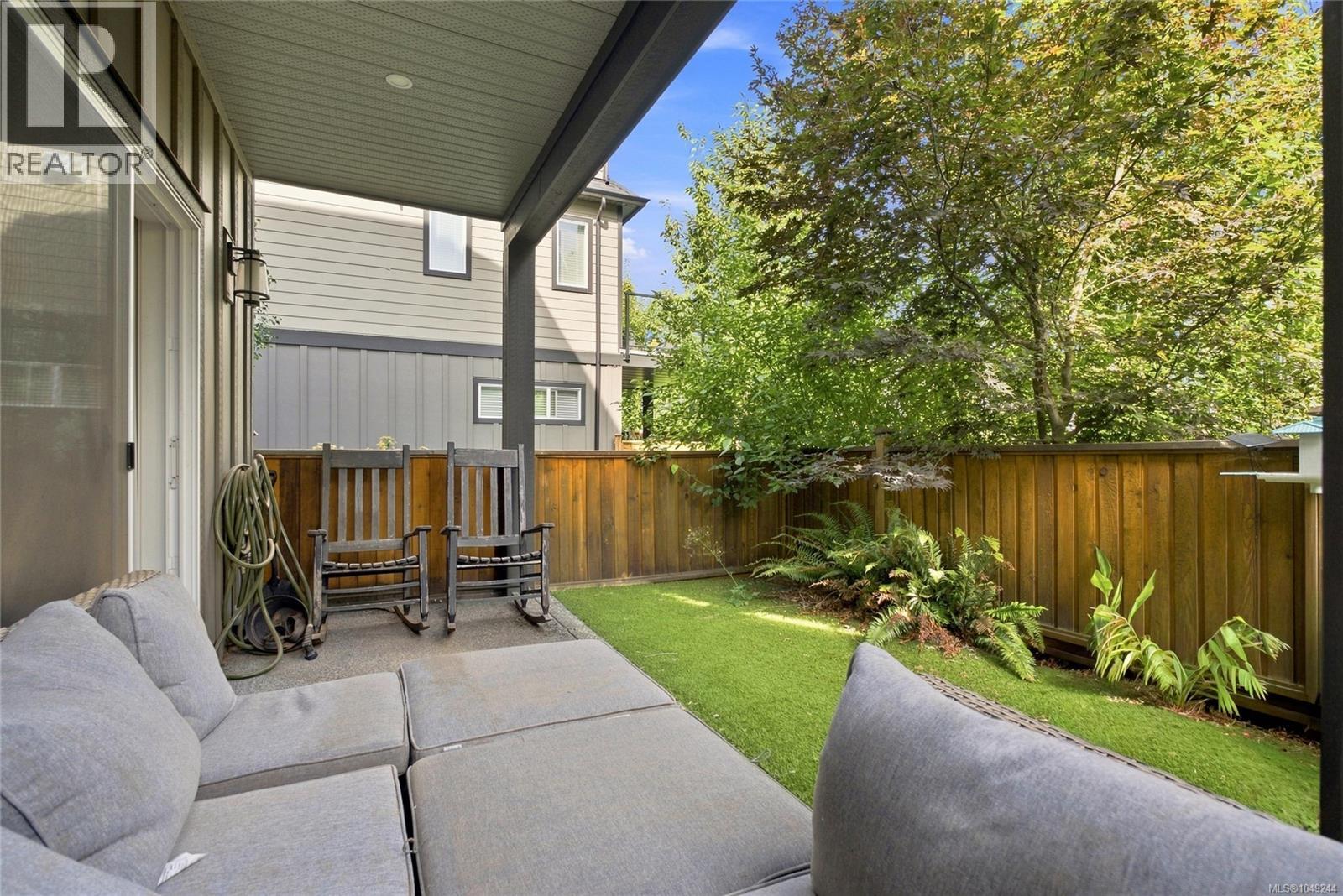1212 Moonstone Loop Property Photo 43