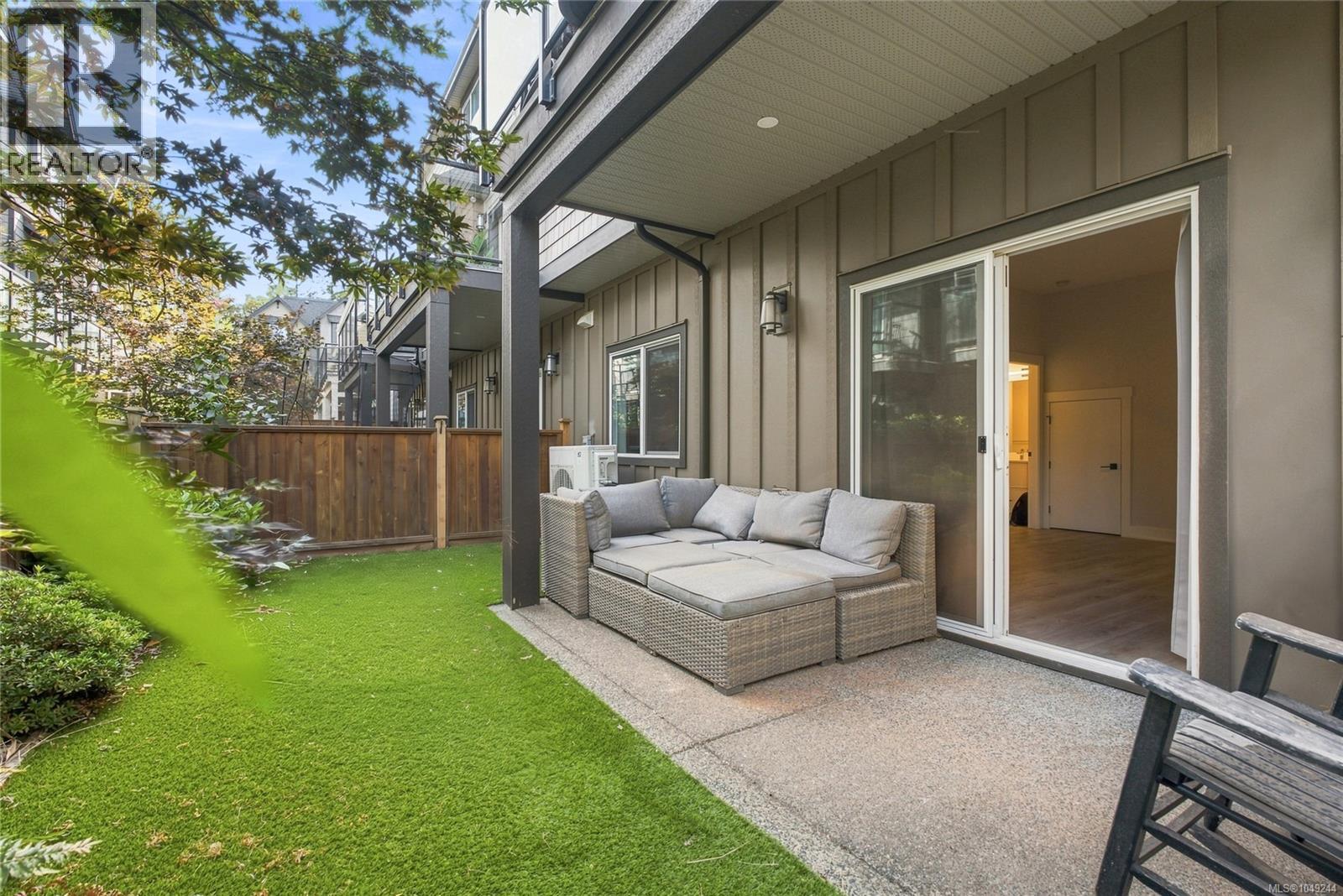 1212 Moonstone Loop Property Photo 44
