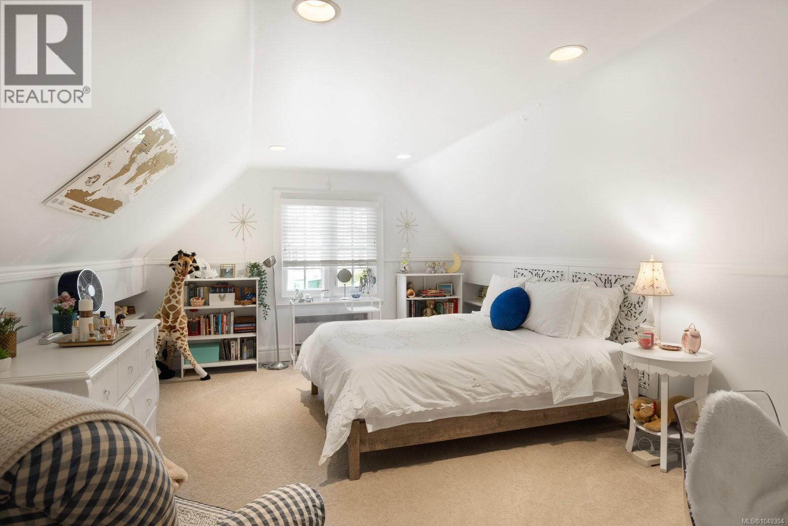 2773 Arbutus Rd Property Photo 40