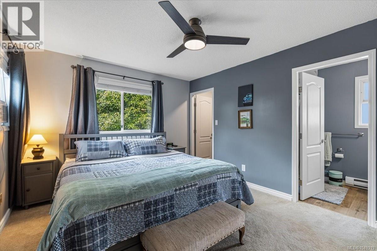 2107 Aaron Way Property Photo 17