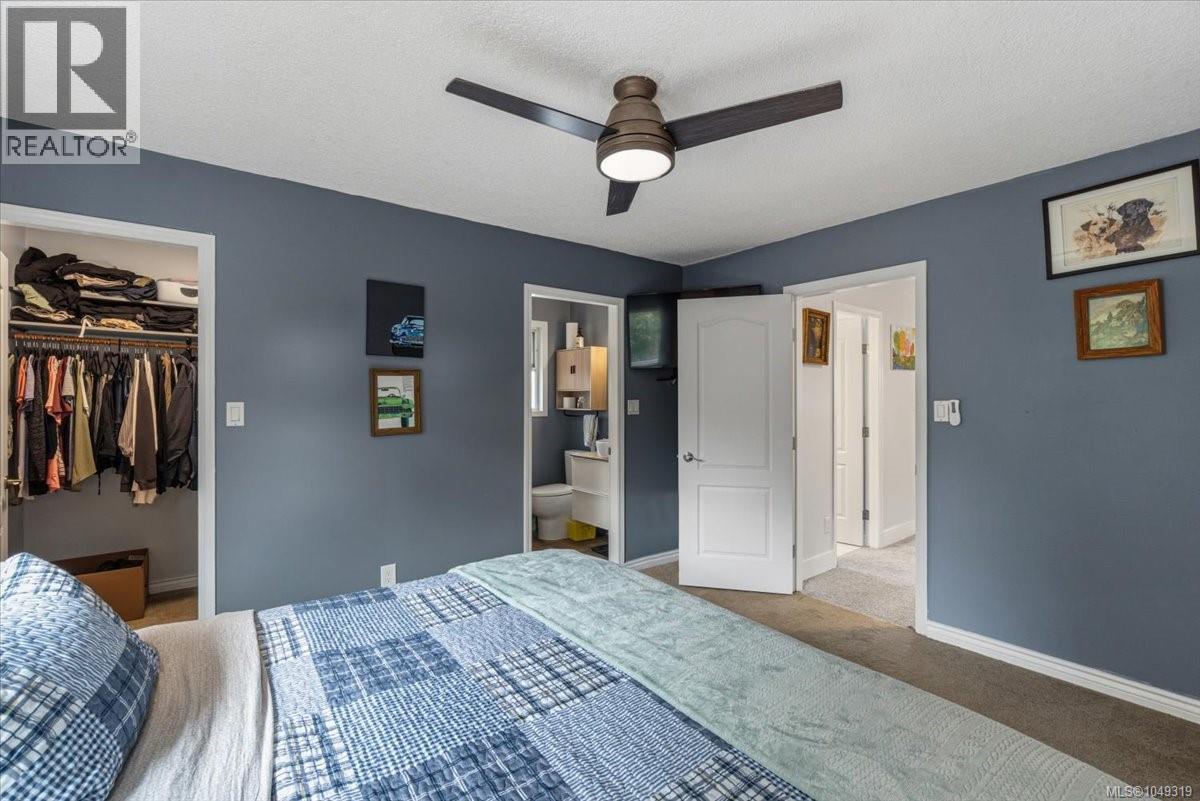2107 Aaron Way Property Photo 18