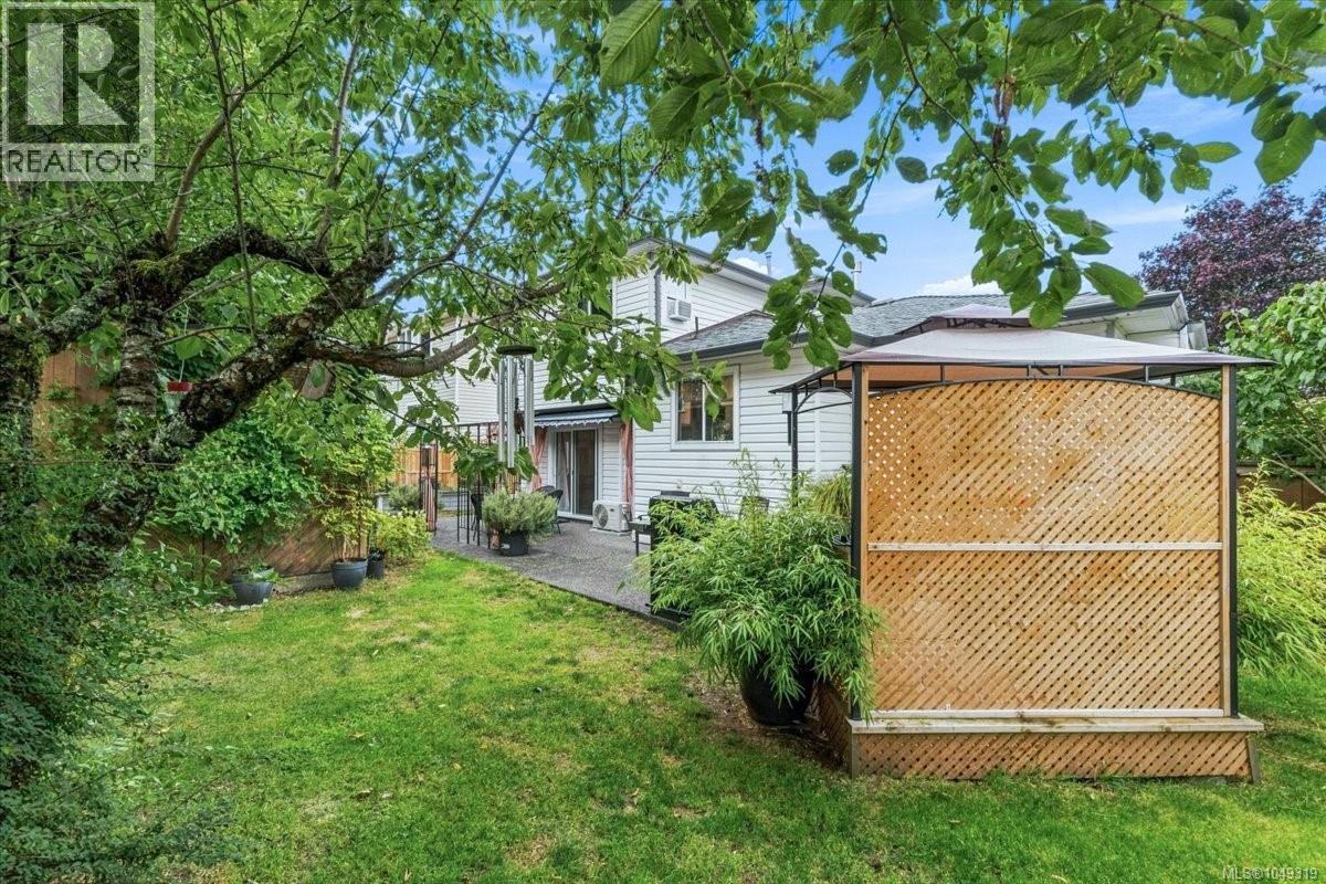 2107 Aaron Way Property Photo 30