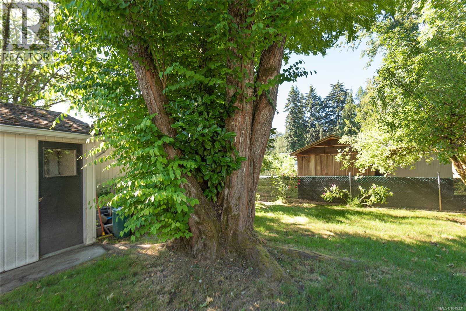 930 Wharncliffe Rd Property Photo 46