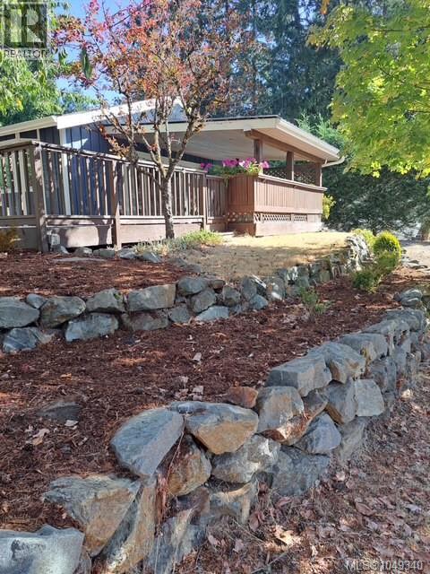 2715 Linden Lane Property Photo 1