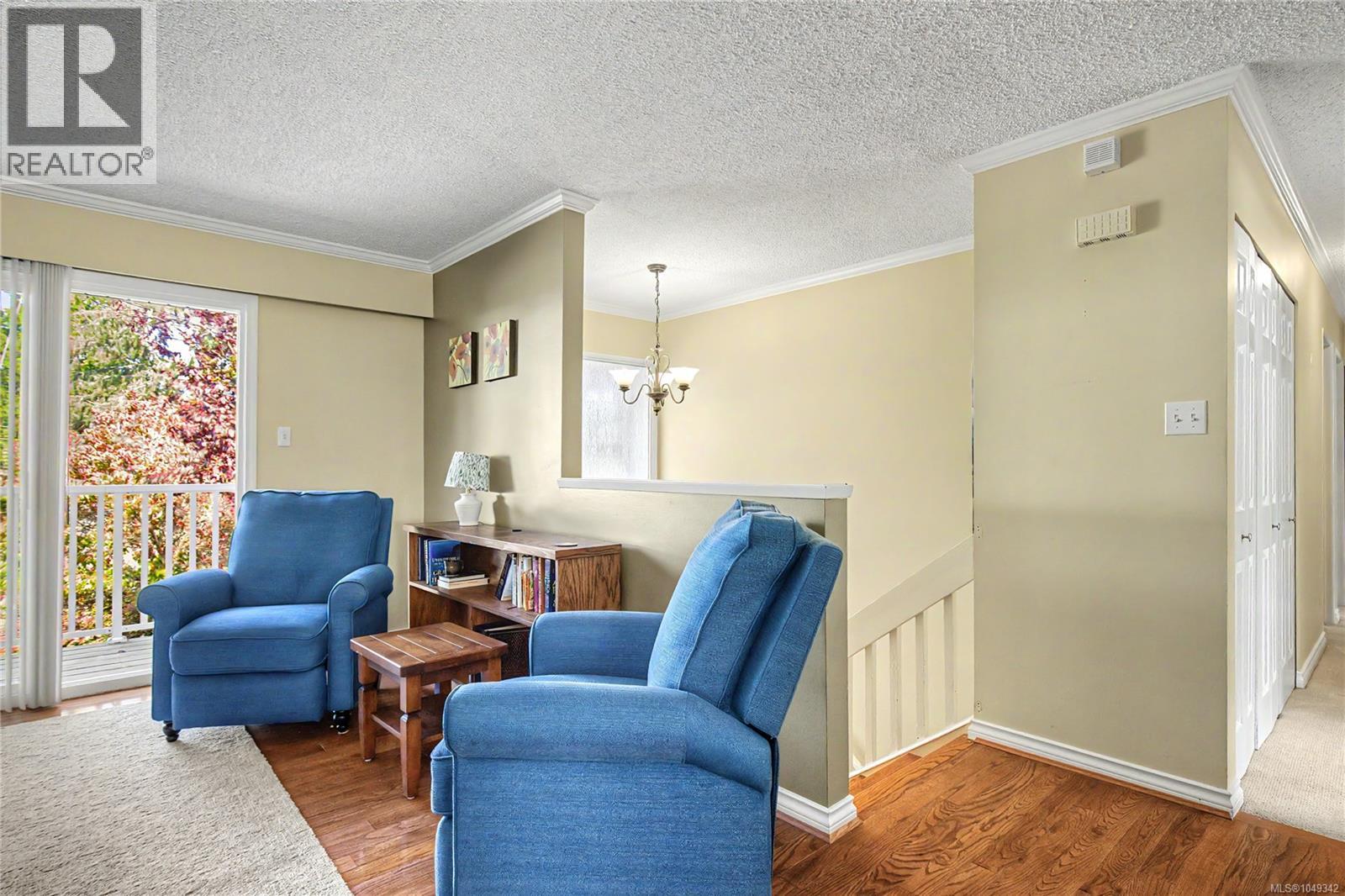 3071 Shamrock Pl Property Photo 4