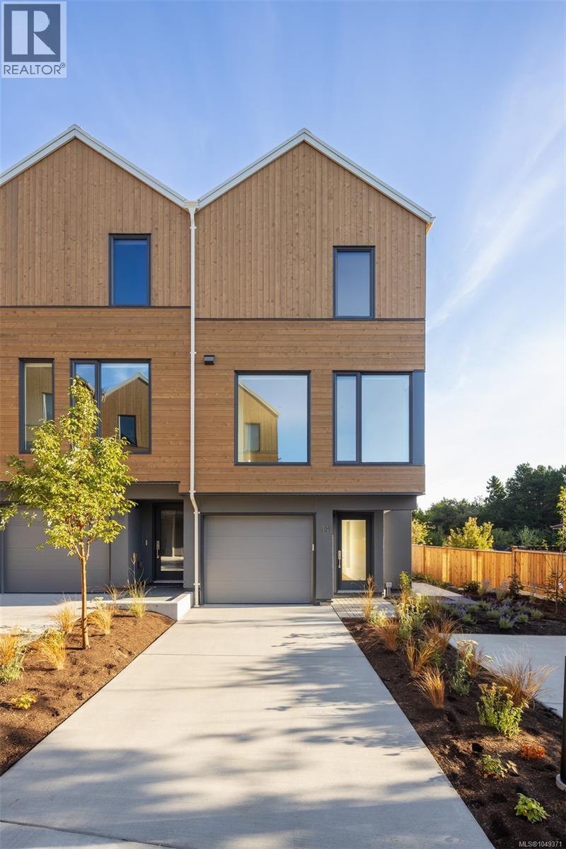 13 1520 Louise Pl