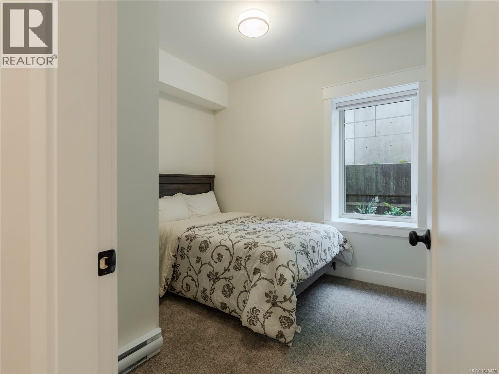4 1830 Allenby St Property Photo 15