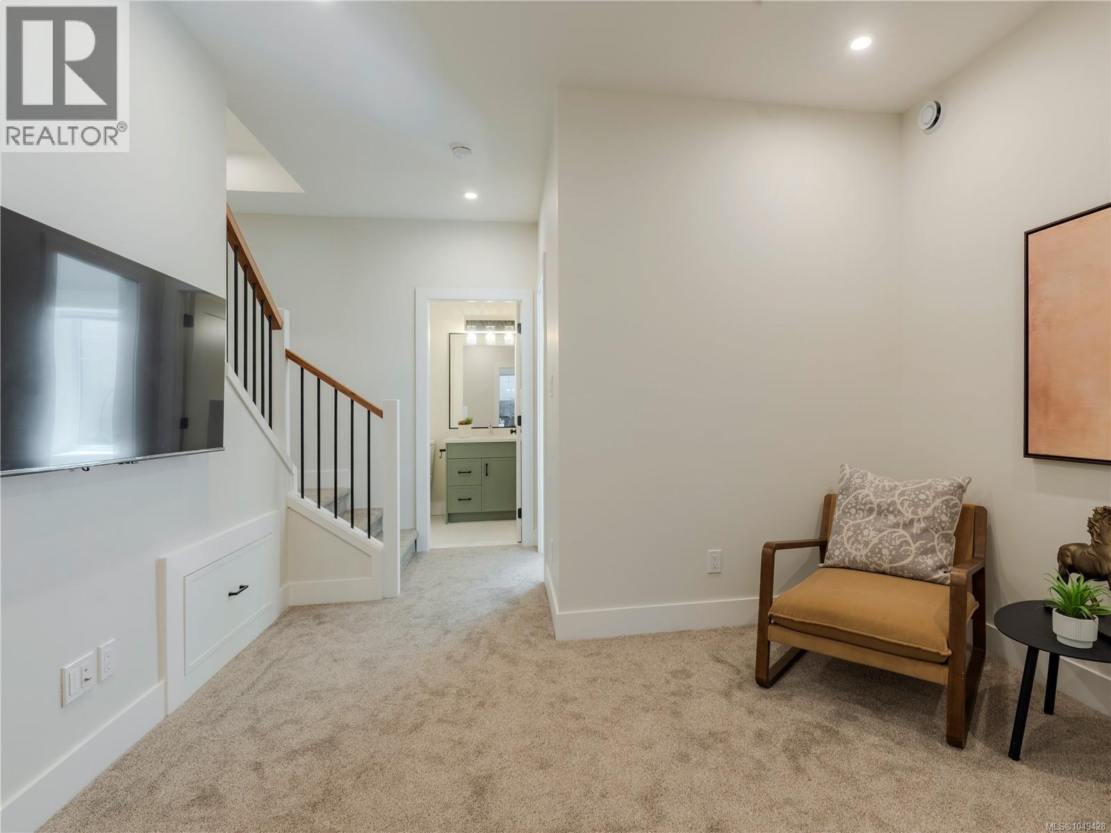 4 1830 Allenby St Property Photo 17