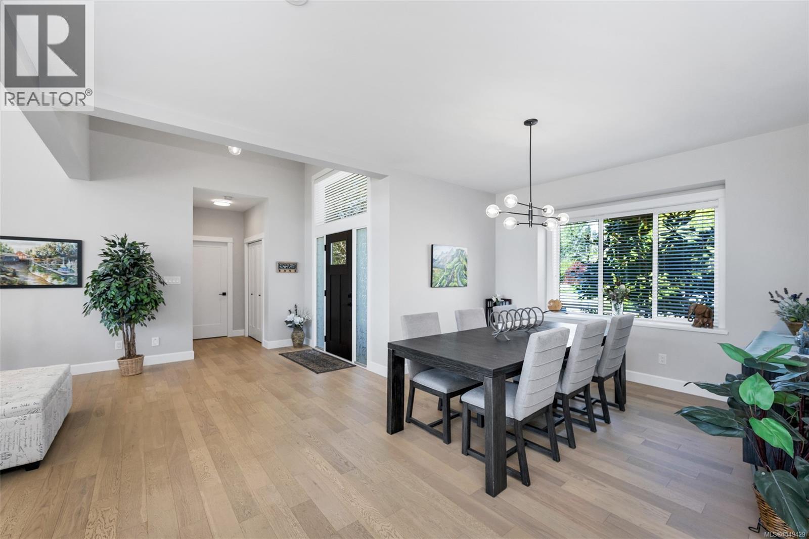 2717 Panda Pl Property Photo 5