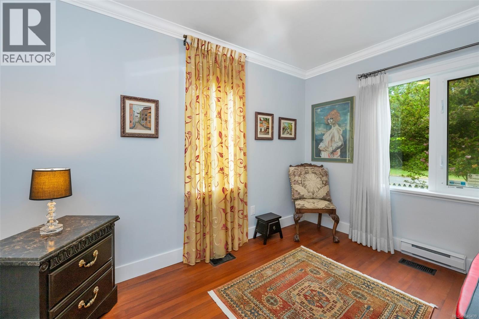 868 Hampshire Rd Property Photo 22