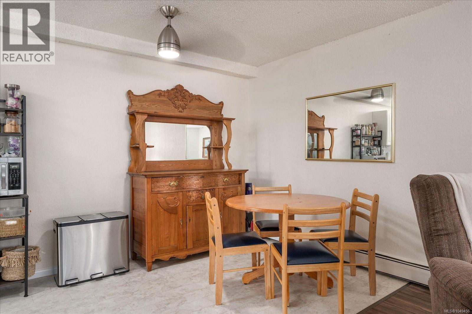112 218 Bayview Ave Property Photo 10
