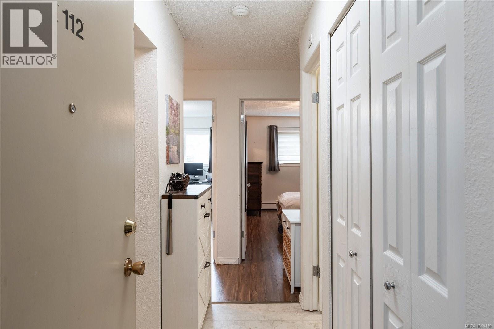 112 218 Bayview Ave Property Photo 25