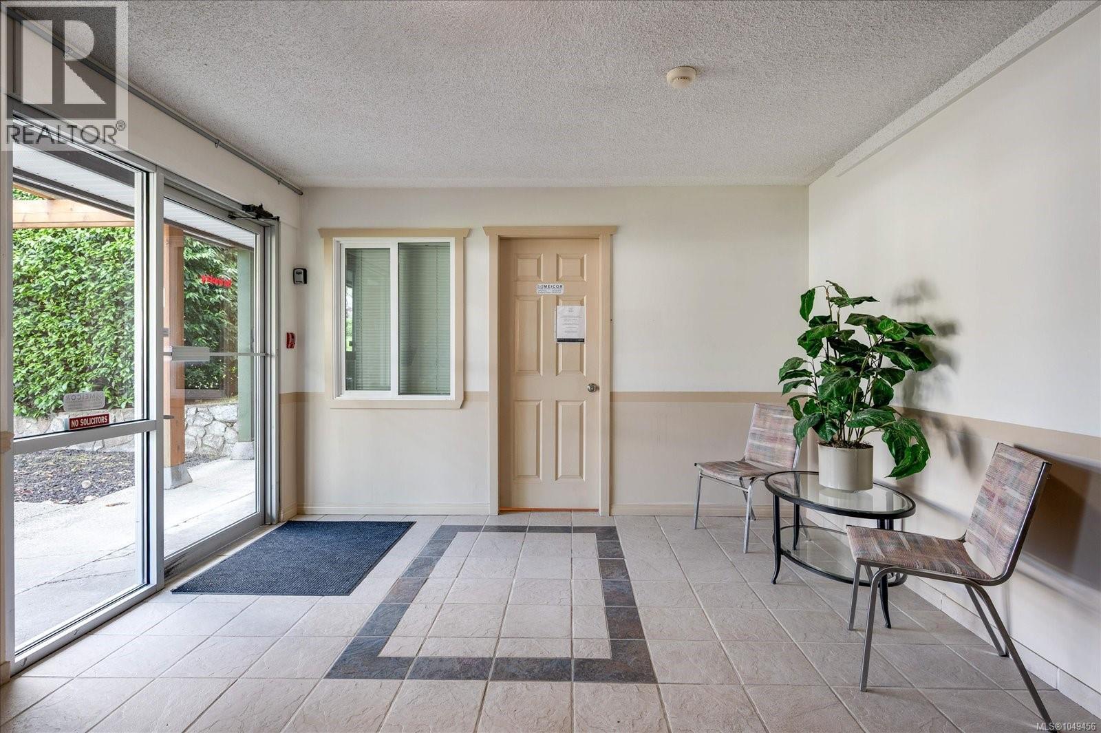 112 218 Bayview Ave Property Photo 26