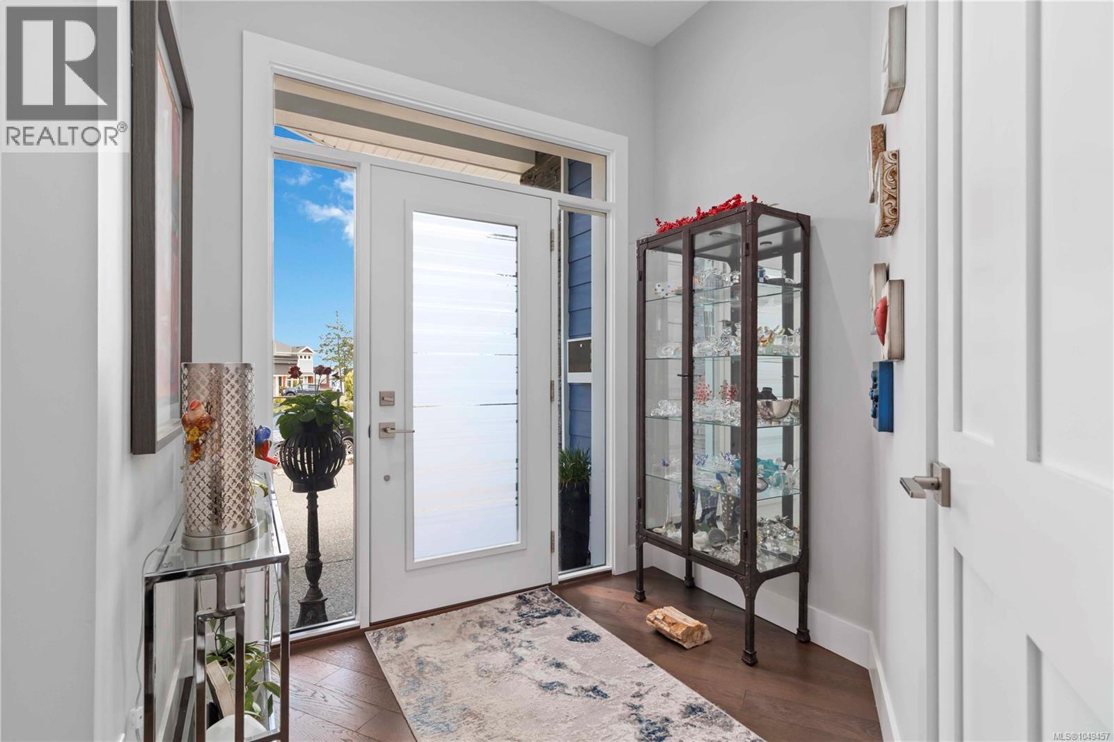 708 Demel Pl Property Photo 3
