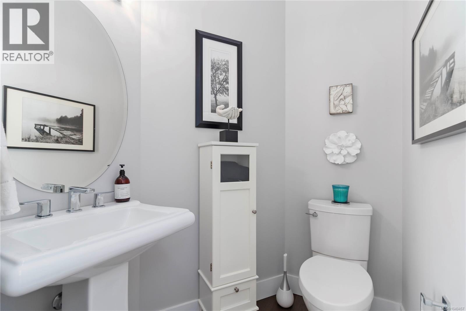 708 Demel Pl Property Photo 32