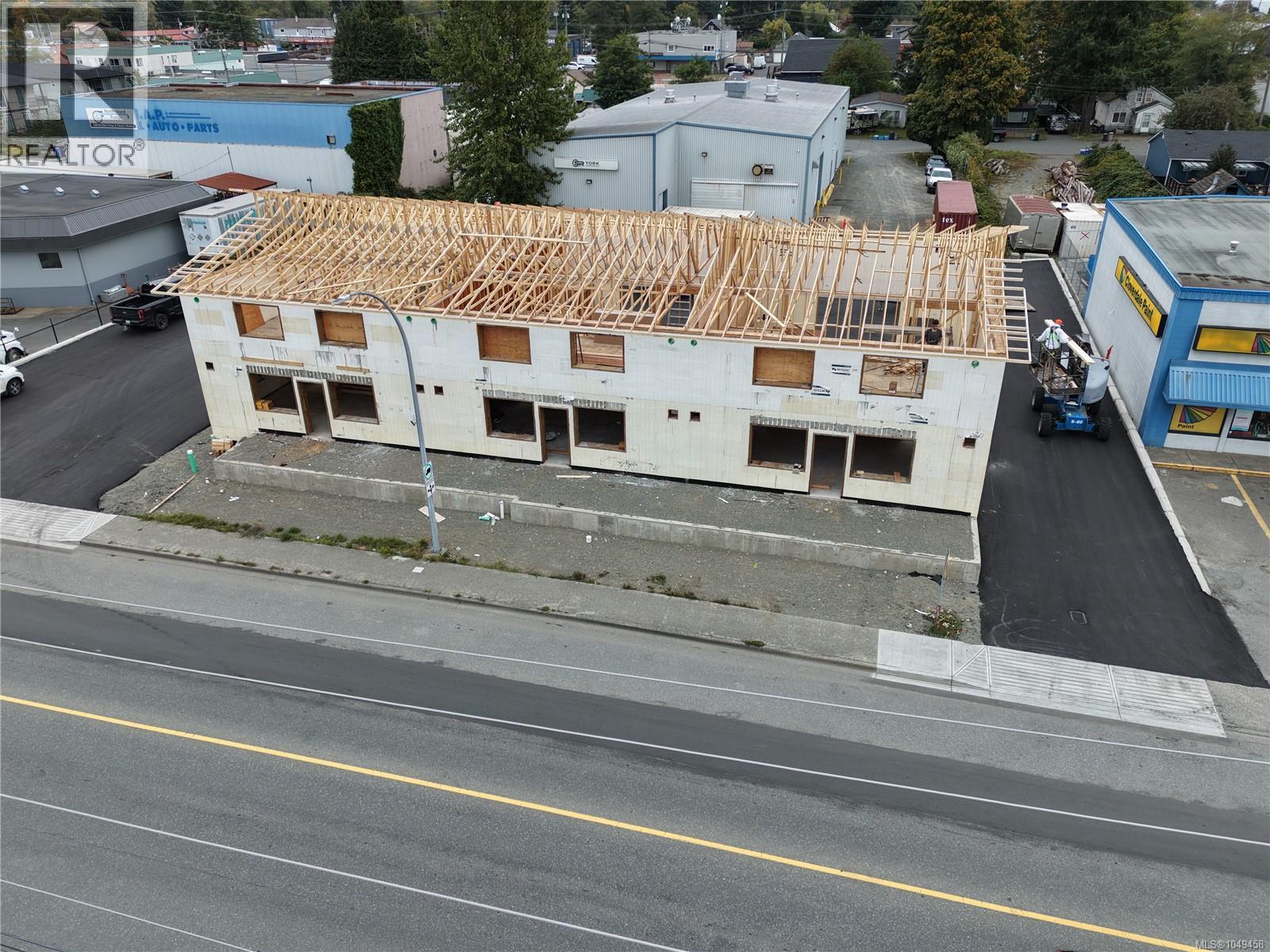 1630 16th Ave Property Photo 1