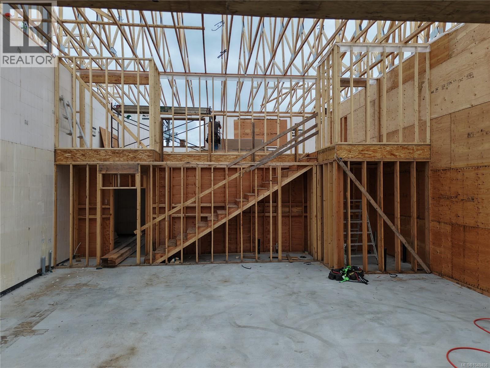 1630 16th Ave Property Photo 5