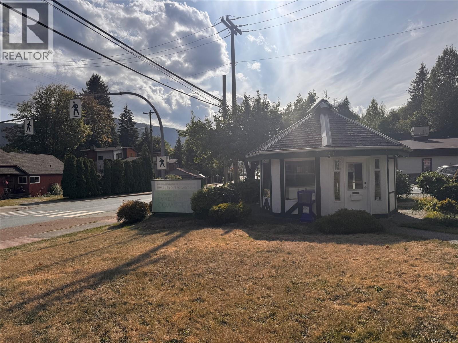 149 Cowichan Lake Rd Property Photo 4