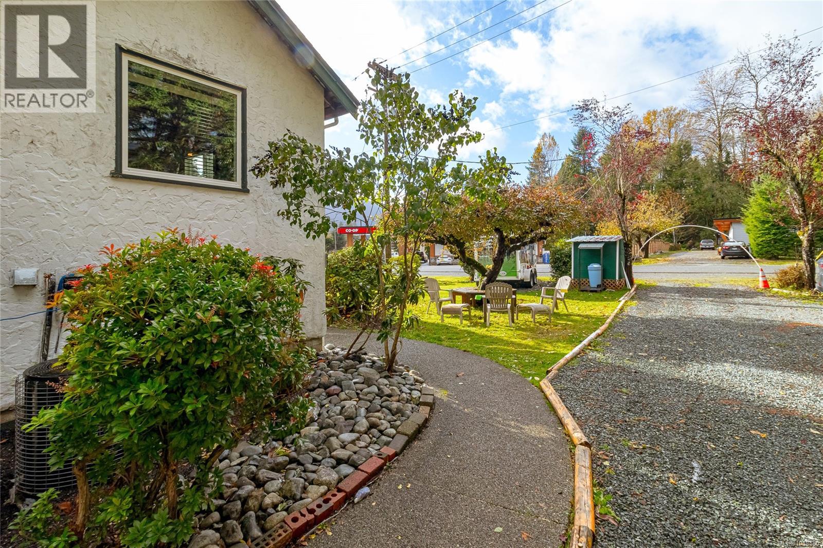 149 Cowichan Lake Rd Property Photo 15