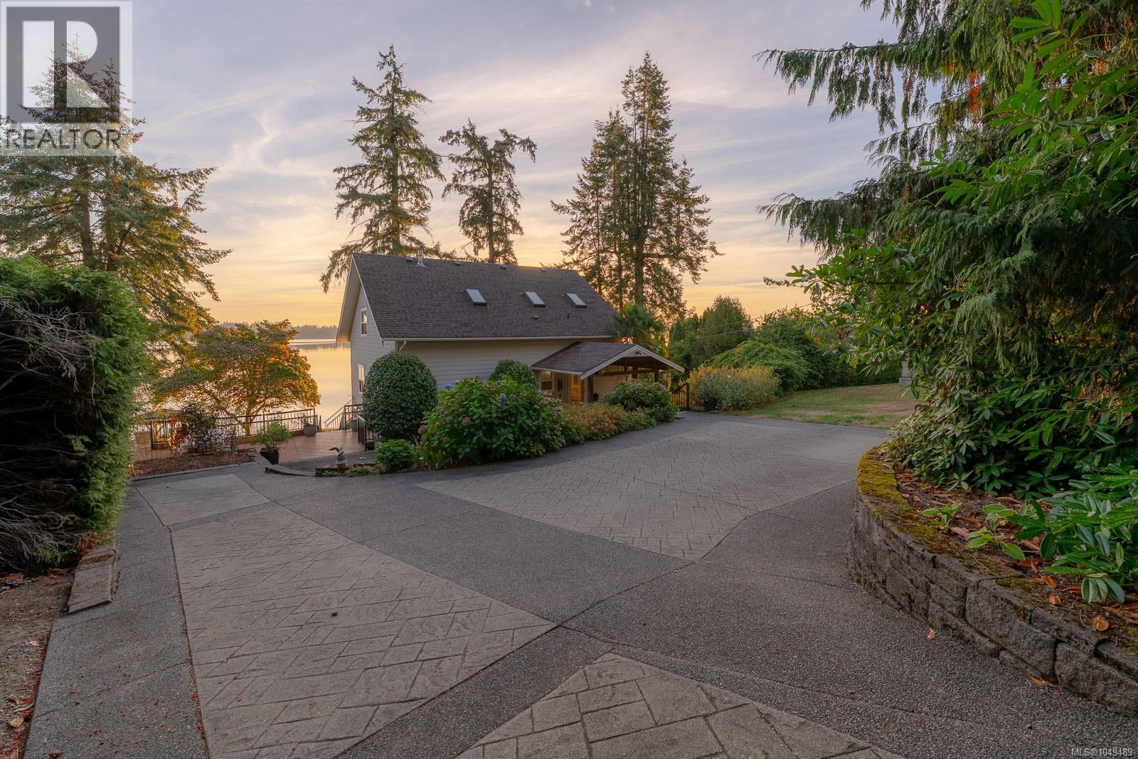 319 Chemainus Rd Property Photo 30