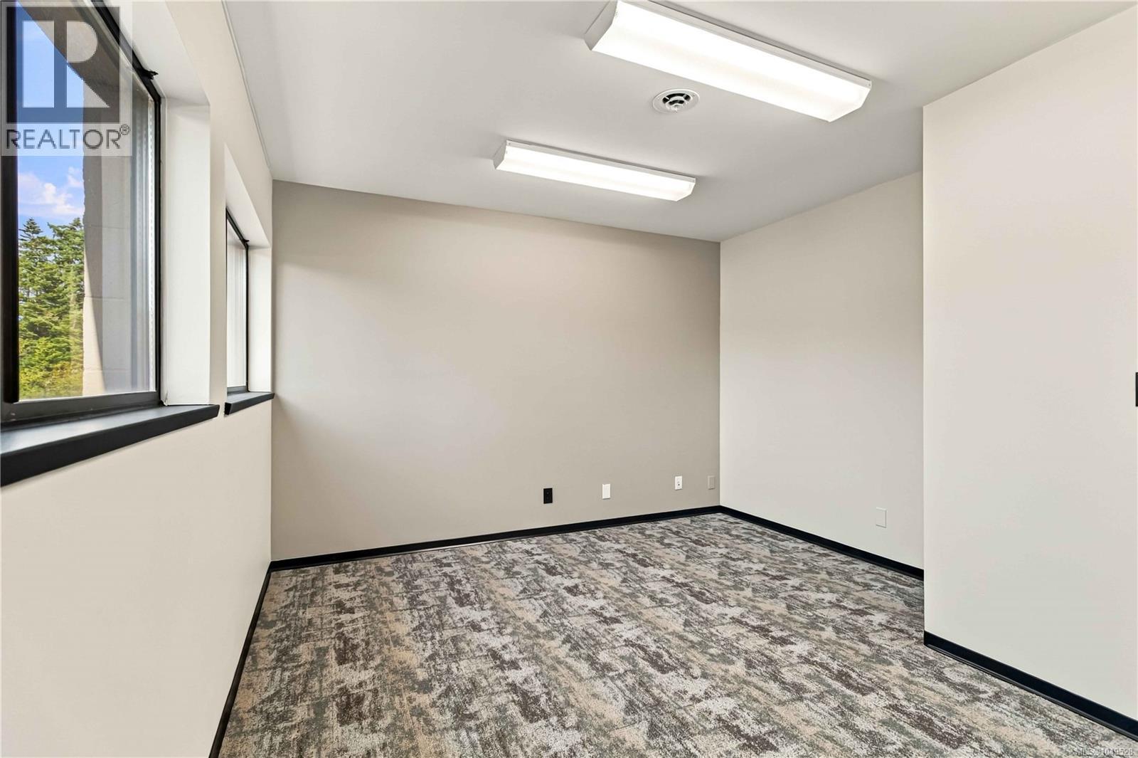 200 4252 Commerce Cir Property Photo 12
