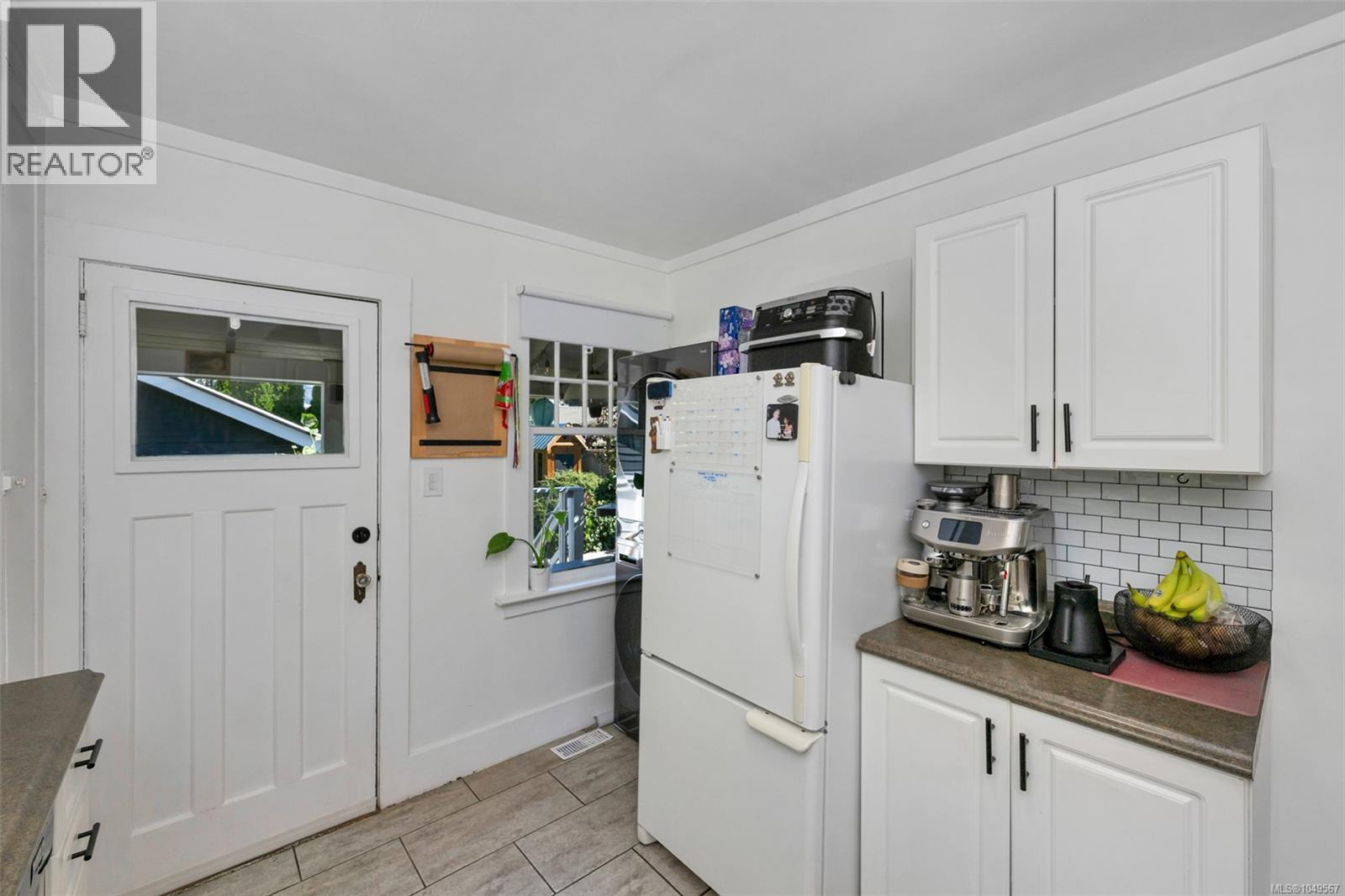 476 Ypres St Property Photo 11