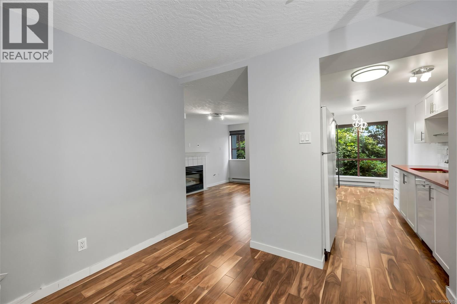 106 520 Dunedin St Property Photo 5